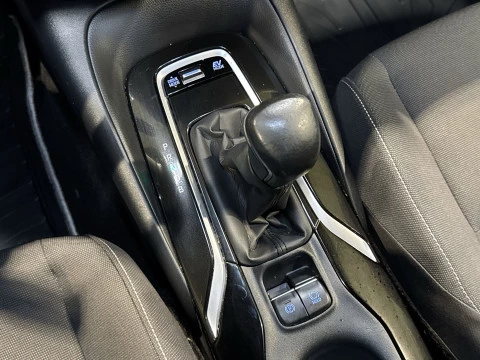 Toyota Corolla 1.8 125 Hibrido Active Tech E-CVT 90 kW (122 CV)