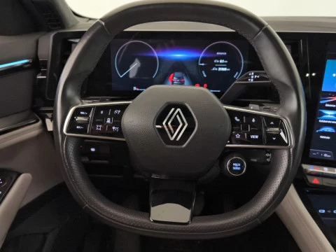 Renault Espace Iconic E-Tech full hybrid 146kW