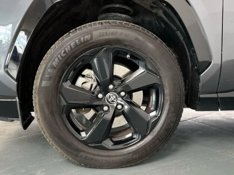 Toyota Rav4 2.5l 220H Advance Plus