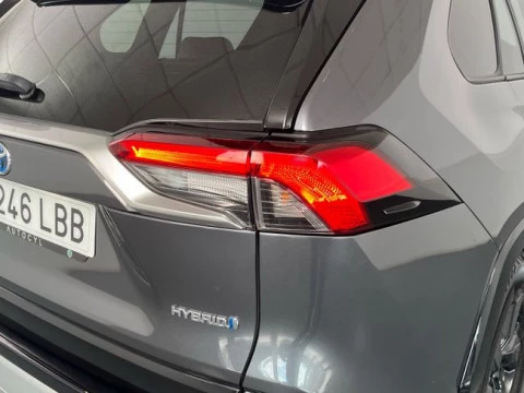 Toyota Rav4 2.5l 220H Advance Plus