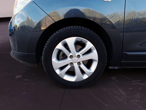 Dacia Lodgy 1.2 TCE LAUREATE 5PL. 115 5P