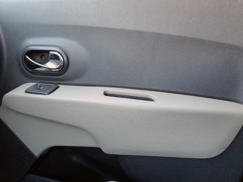 Dacia Lodgy 1.2 TCE LAUREATE 5PL. 115 5P