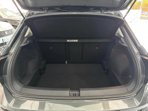 Volkswagen T-Roc 1.5 TSI ADVANCE DSG7