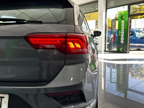 Volkswagen T-Roc 1.5 TSI ADVANCE DSG7