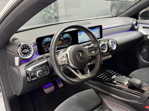 Mercedes-Benz CLA CLA 200