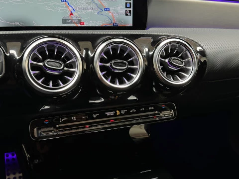 Mercedes-Benz CLA CLA 200