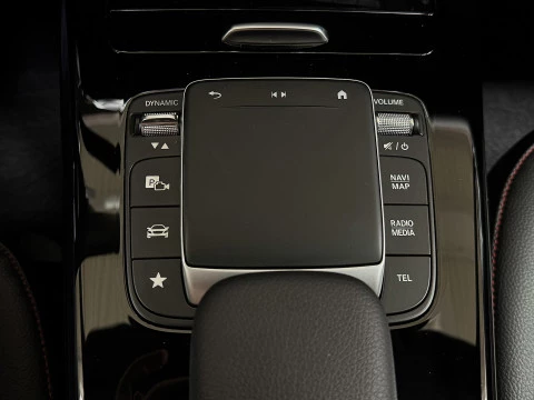 Mercedes-Benz CLA CLA 200