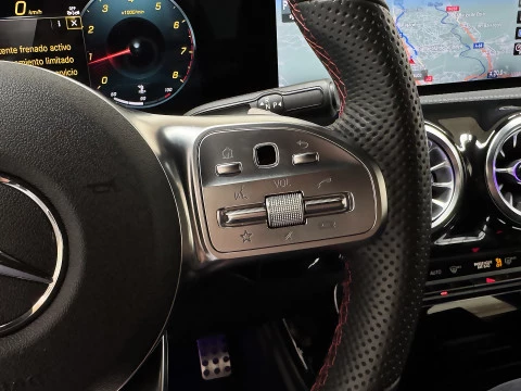 Mercedes-Benz CLA CLA 200