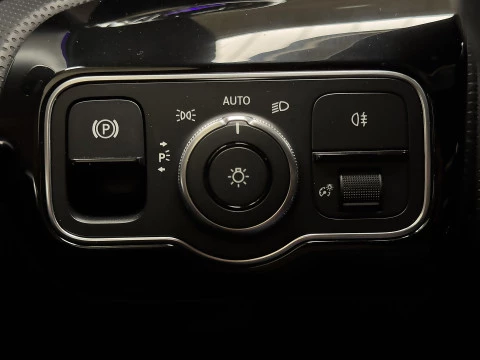 Mercedes-Benz CLA CLA 200