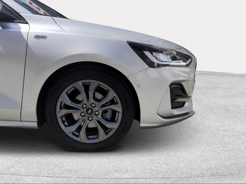 Ford Focus 1.0 Ecoboost MHEV 114kW ST-Line Auto