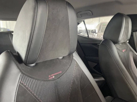 DS 4 BlueHDi 130 auto PERFORMANCE LINE