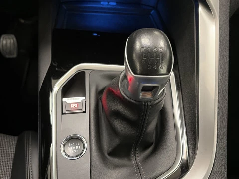 Peugeot 3008 PureTech 130 SANDS Allure 96 kW (130 CV)