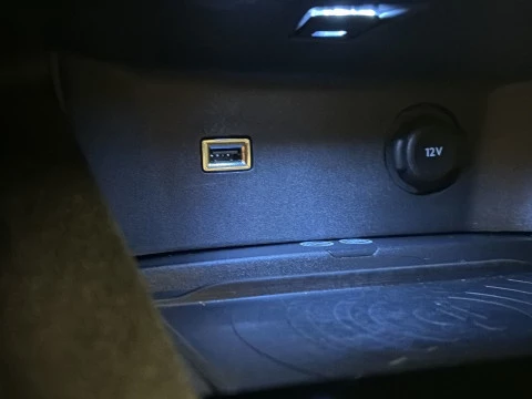 Peugeot 3008 PureTech 130 SANDS Allure 96 kW (130 CV)