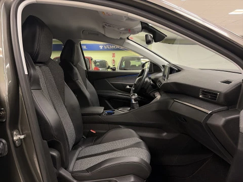 Peugeot 3008 PureTech 130 SANDS Allure 96 kW (130 CV)