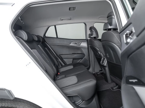 Kia Sportage 1.6 T-GDi 118kW (160CV) Drive 17