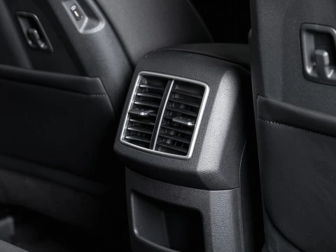 Kia Sportage 1.6 T-GDi 118kW (160CV) Drive 17