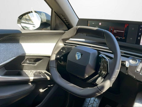 Peugeot 3008 Hybrid 1.2 107KW Allure eDCS6