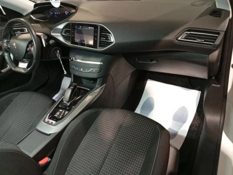 Peugeot 308 SW Active Pack BlueHDi 130 S&S EAT8