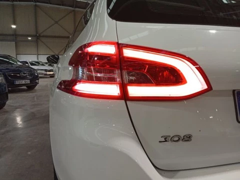 Peugeot 308 SW Active Pack BlueHDi 130 S&S EAT8