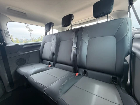 Volkswagen Caravelle Larga 2.0 TDI 4MO 110 kW (150 CV) Aut 8
