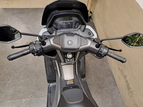 Yamaha NMAX Tech MAX CERAMIC GREY