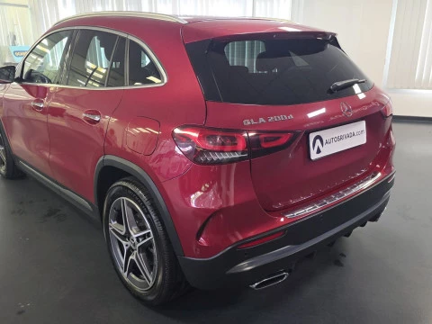 Mercedes-Benz GLA GLA 200 D