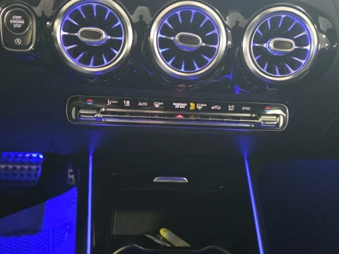 Mercedes-Benz GLA GLA 200 D