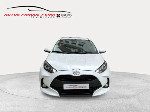 Toyota Yaris 1.5 120H Business Plus