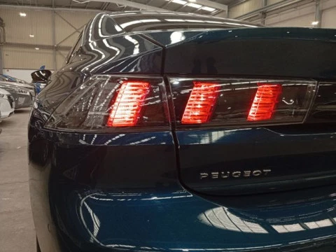 Peugeot 508 Hybrid 5P Allure Pack HYBRID 225 e-EAT8