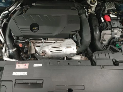Peugeot 508 Hybrid 5P Allure Pack HYBRID 225 e-EAT8