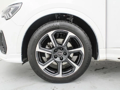 Audi Q3 2.0 35 TDI S TRONIC BLACK LINE 150 5P