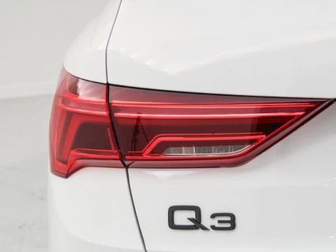 Audi Q3 2.0 35 TDI S TRONIC BLACK LINE 150 5P