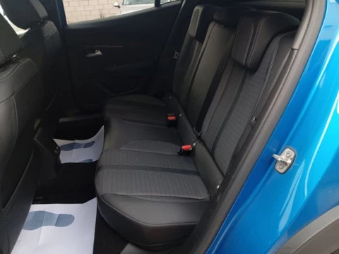 Peugeot 2008 Allure BlueHDI 130 S&S EAT8