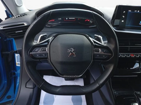 Peugeot 2008 Allure BlueHDI 130 S&S EAT8