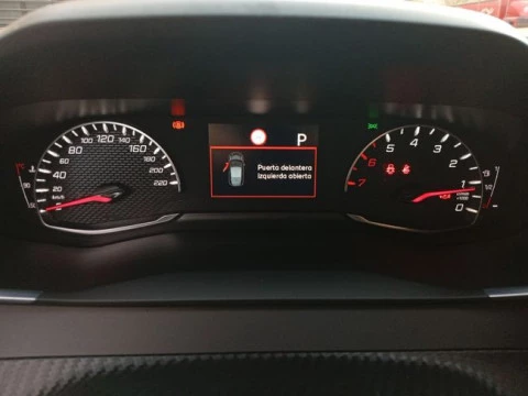 Peugeot 2008 Allure BlueHDI 130 S&S EAT8