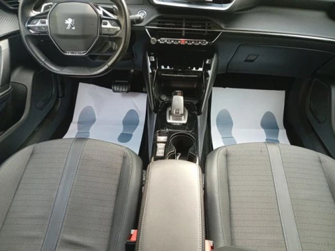 Peugeot 2008 Allure BlueHDI 130 S&S EAT8
