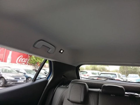 Peugeot 2008 Allure BlueHDI 130 S&S EAT8