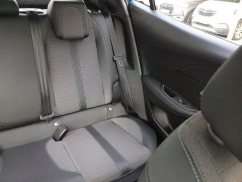 Peugeot 2008 Allure BlueHDI 130 S&S EAT8