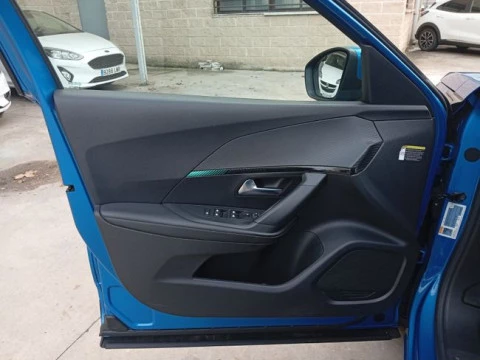 Peugeot 2008 Allure BlueHDI 130 S&S EAT8