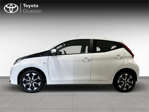 Toyota Aygo 5P x-play 70 Manual