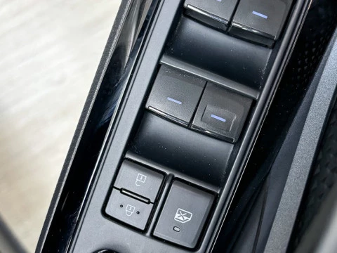 Toyota C-HR 1.8 125H Advance