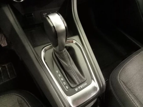Renault Captur E-Tech engineered HEV 105kW (145CV)