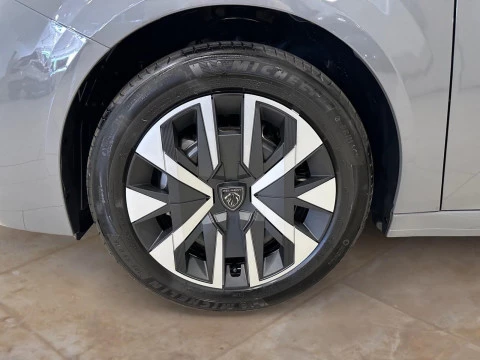 Peugeot 208 Active Puretech 100