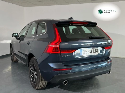 Volvo XC60 2.0 B4 D Essential Auto