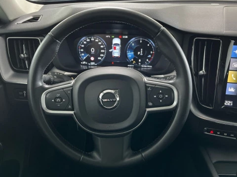 Volvo XC60 2.0 B4 D Essential Auto