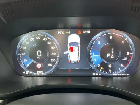 Volvo XC60 2.0 B4 D Essential Auto