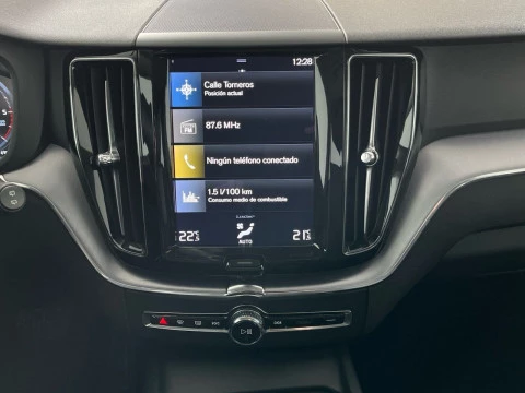 Volvo XC60 2.0 B4 D Essential Auto