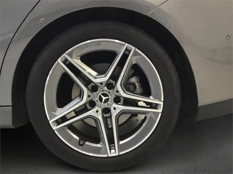 Mercedes-Benz CLA 200 D DCT