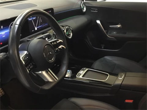 Mercedes-Benz CLA 200 D DCT