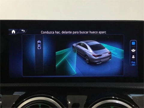 Mercedes-Benz CLA 200 D DCT